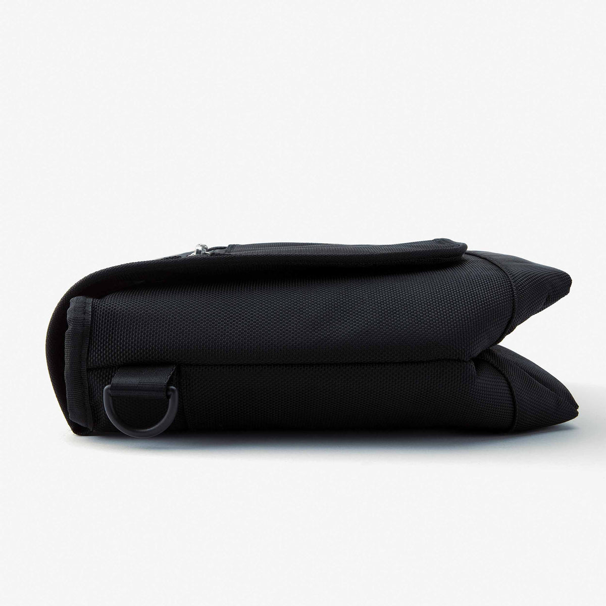 freezable-brooklyn-crossbody-n6 freezable-brooklyn-crossbody-black-ecofreeze-plus-flat_b62870bb-68b1-4c0c-846f-a30840c26944.jpg