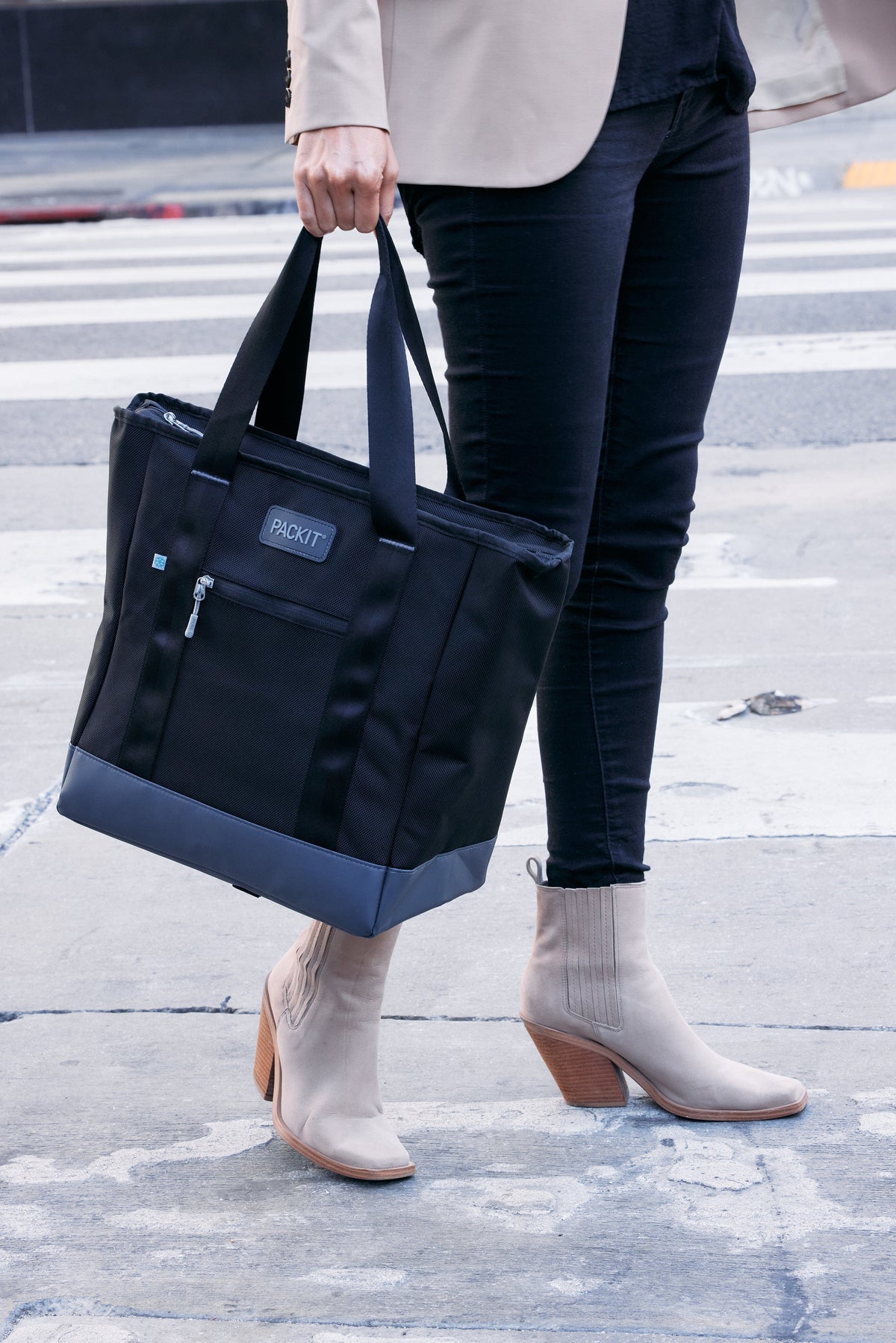 freezable-carry-tote-k5 freezable-carry-tote-black-gray-lifestyle-city-bag-only.jpg